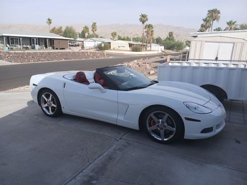 Used 2007 Chevrolet Corvette Convertible w/ Preferred Equipment Group RWD image 12