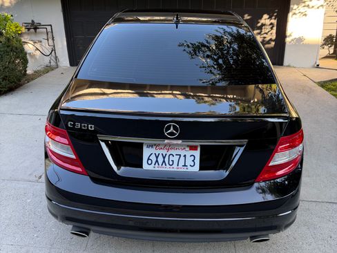 Used 2011 Mercedes-Benz C 300 Sedan image 2