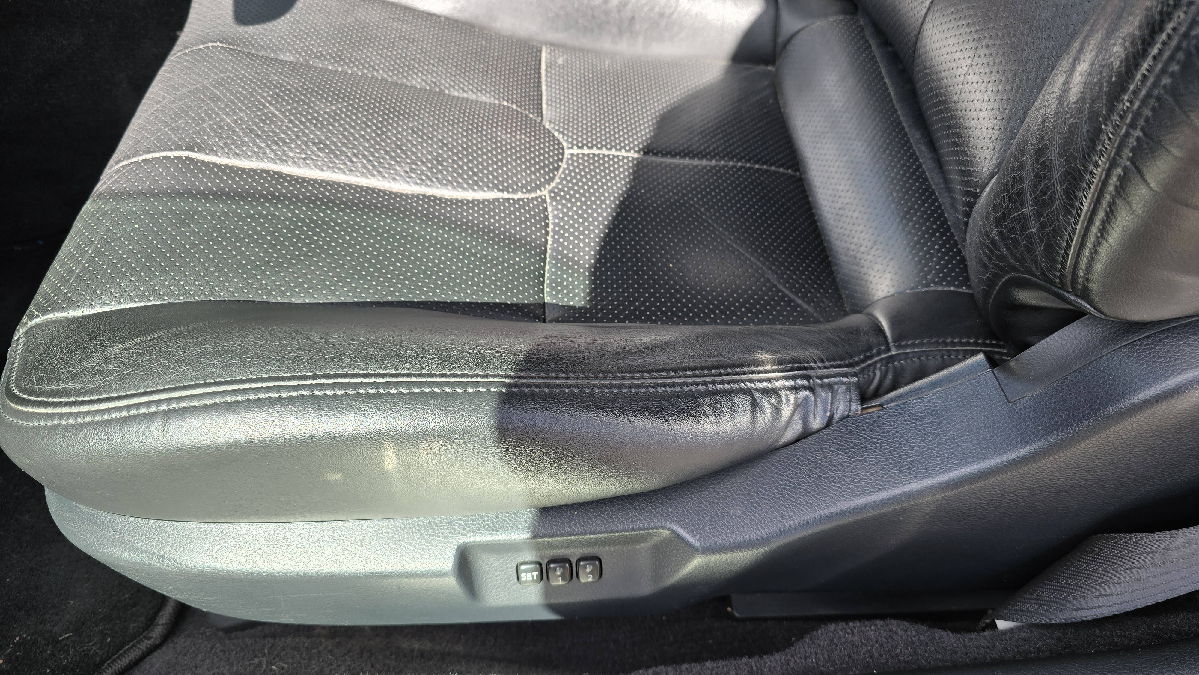 Used 2007 INFINITI G35 Coupe w/ Premium Pkg RWD image 40