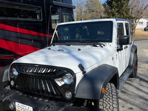 Used 2017 Jeep Wrangler Unlimited Sport w/ Quick Order Package 24S image 1