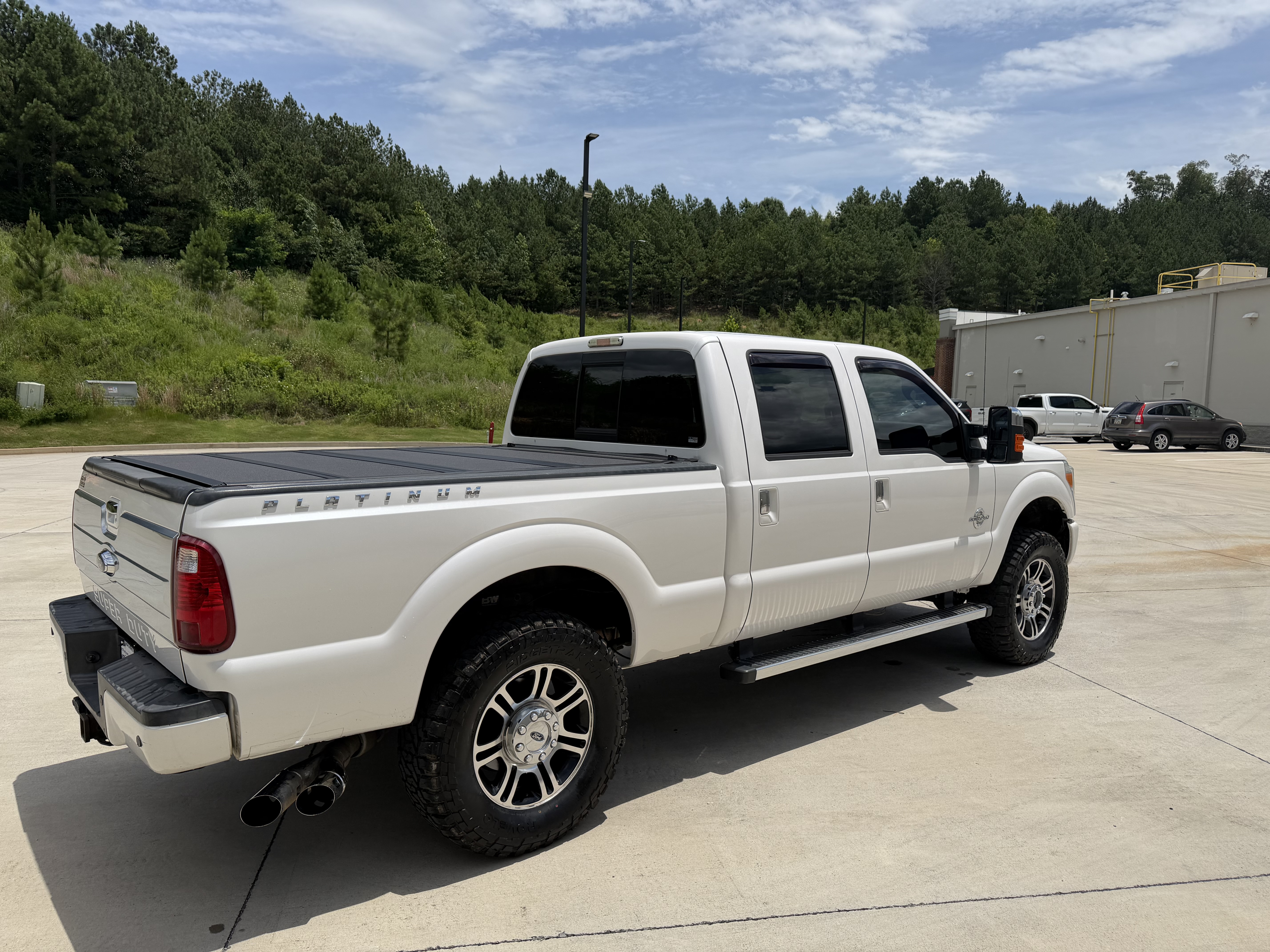 Used 2016 Ford F250 Platinum w/ FX4 Off-Road Package AWD/4WD image 6