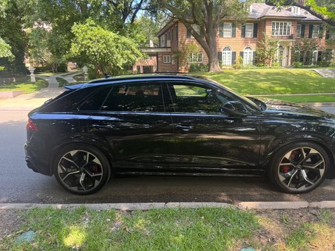 Used 2021 Audi RS Q8 w/ Black Optic Package AWD/4WD image 2