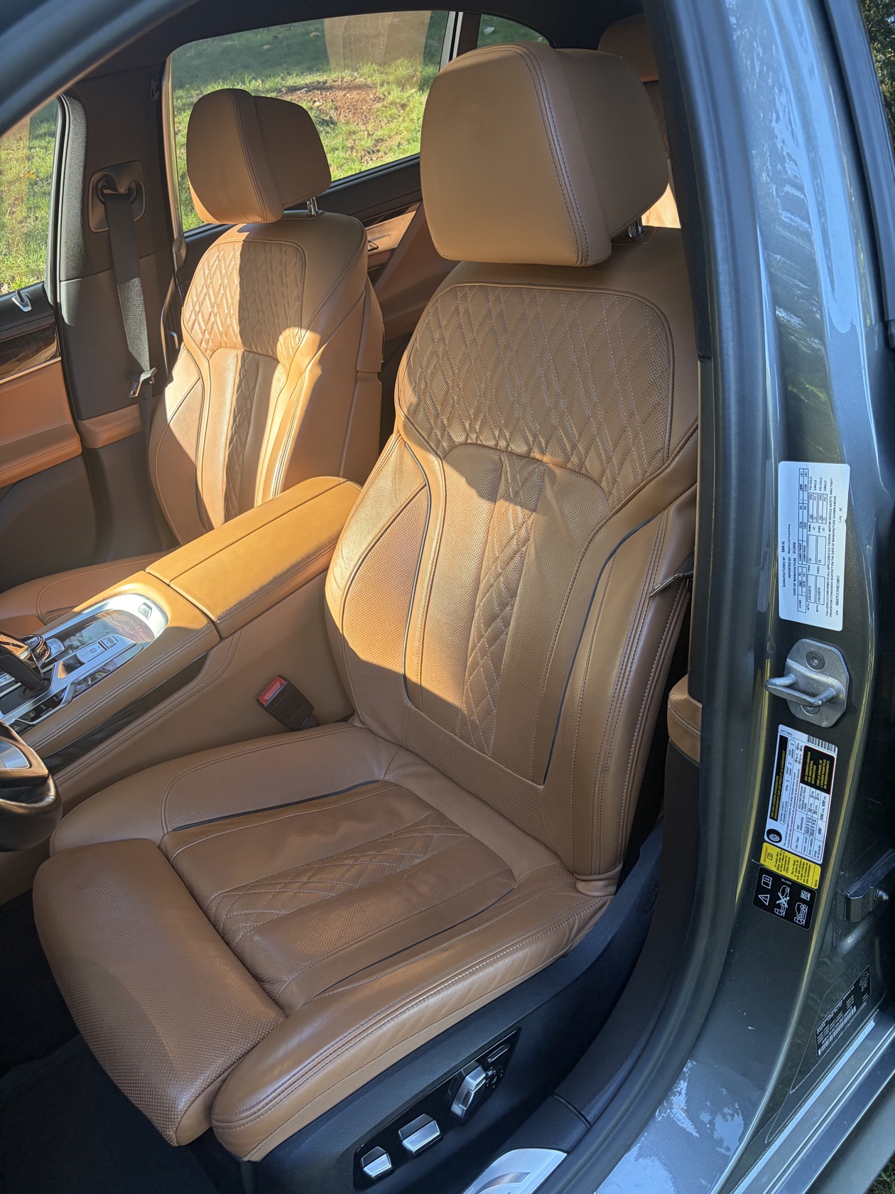 Used 2018 BMW 750i xDrive AWD/4WD image 15