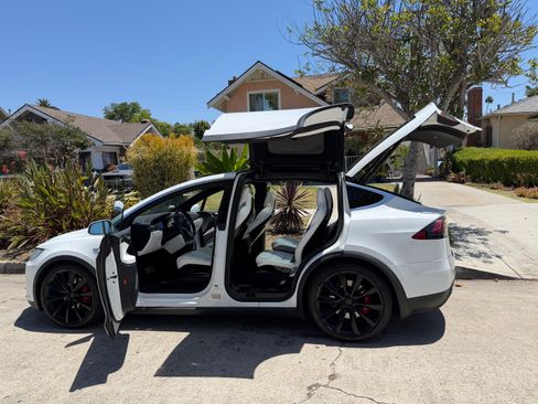 Used 2016 Tesla Model X P100D AWD/4WD image 1