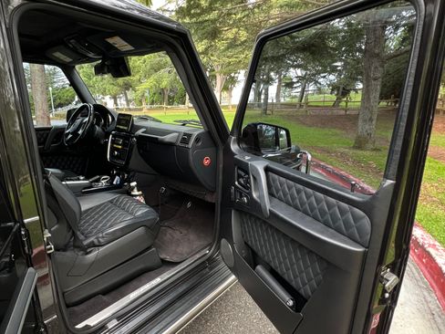 Used 2013 Mercedes-Benz G 63 AMG 4MATIC image 11