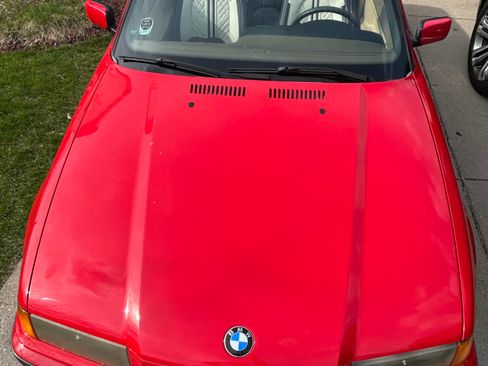 Used 1995 BMW 325i Convertible RWD image 6