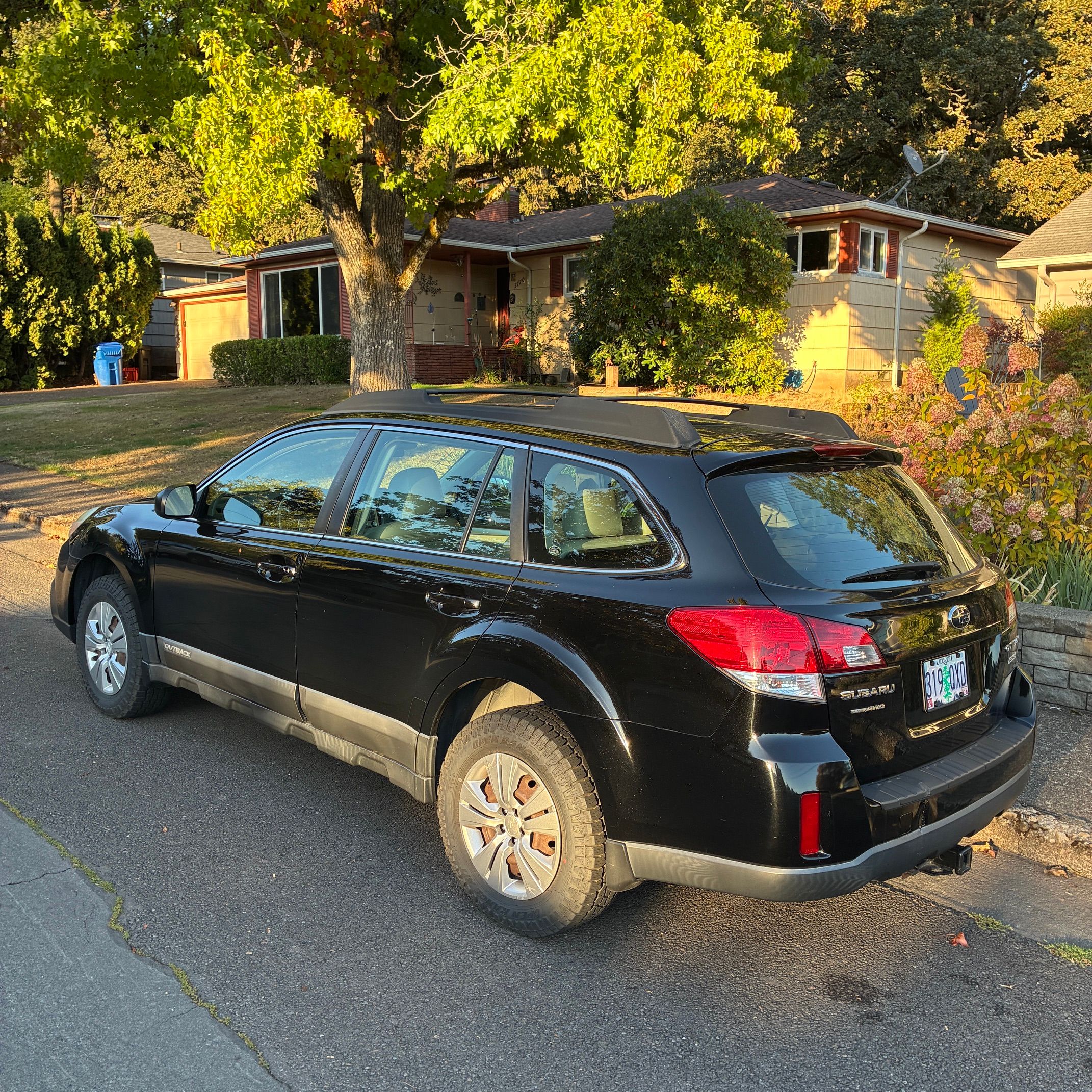 Used 2014 Subaru Outback 2.5i AWD/4WD image 4