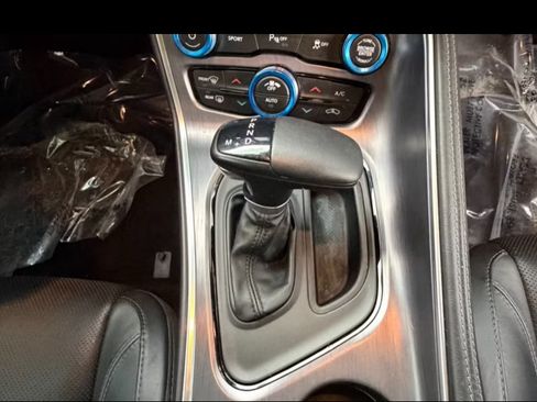 Used 2018 Dodge Challenger SXT Plus RWD image 14