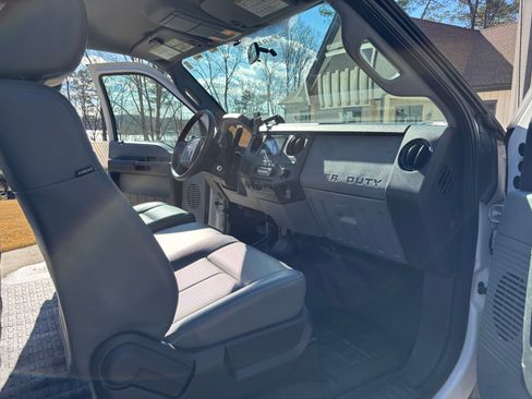 Used 2016 Ford F250 XL w/ XL Appearance Package image 24