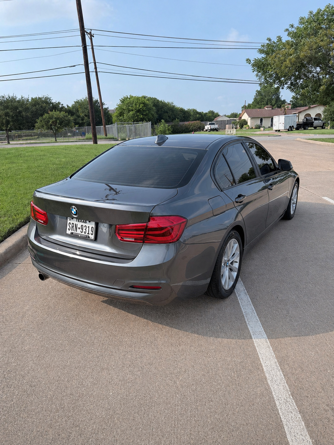 Used 2018 BMW 320i Sedan RWD image 6
