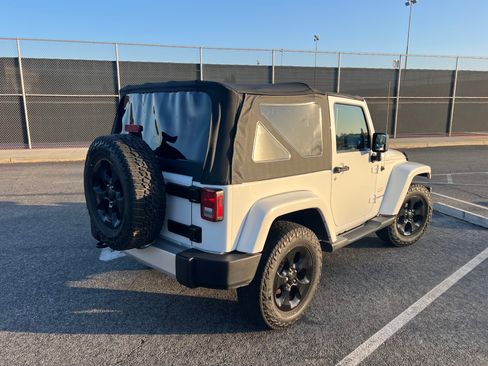 Used 2014 Jeep Wrangler Sahara w/ Connectivity Group AWD/4WD image 4