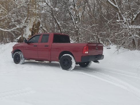 Used 2012 RAM 1500 ST w/ PWR & Remote Entry Group image 2