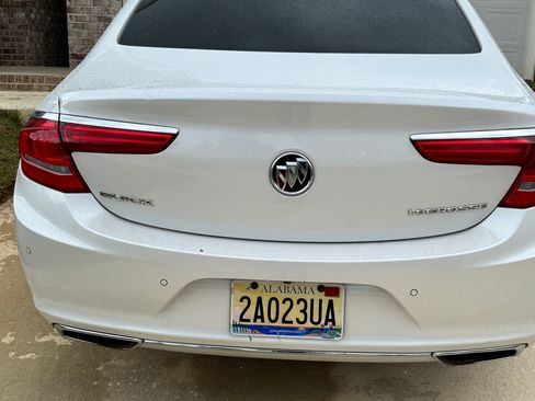 Used 2017 Buick LaCrosse Preferred image 2