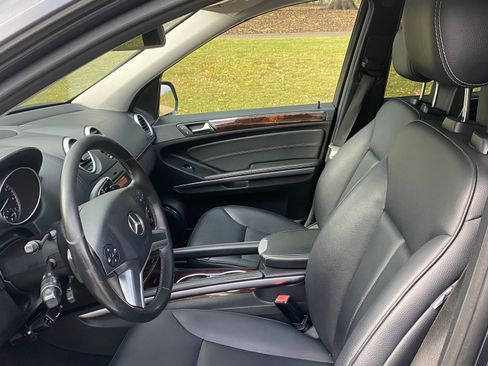 Used 2010 Mercedes-Benz GL 450 4MATIC image 8