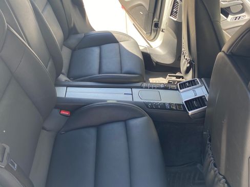 Used 2015 Porsche Panamera image 27
