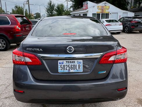 Used 2014 Nissan Sentra S FWD image 9