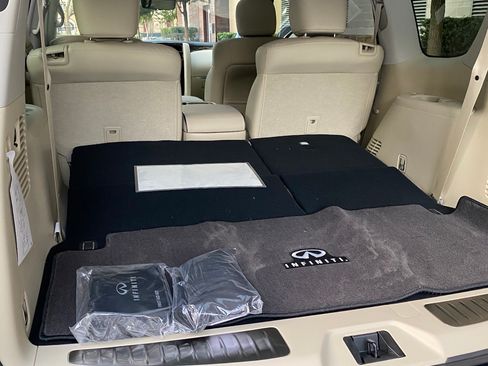 Used 2021 INFINITI QX80 Luxe w/ Cargo Package image 9