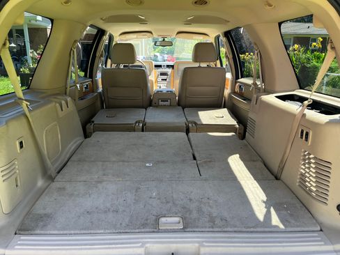 Used 2008 Lincoln Navigator 4WD image 14