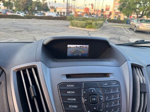 Used 2017 Ford Transit 150 XL image 28