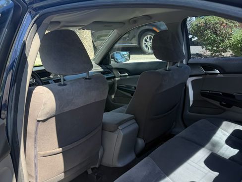 Used 2010 Honda Accord LX-P image 8