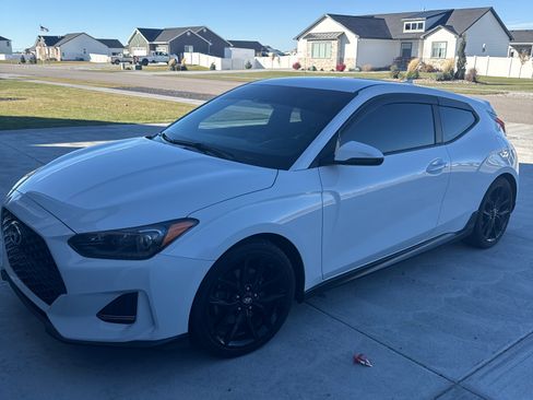 Used 2019 Hyundai Veloster Turbo R-Spec image 5
