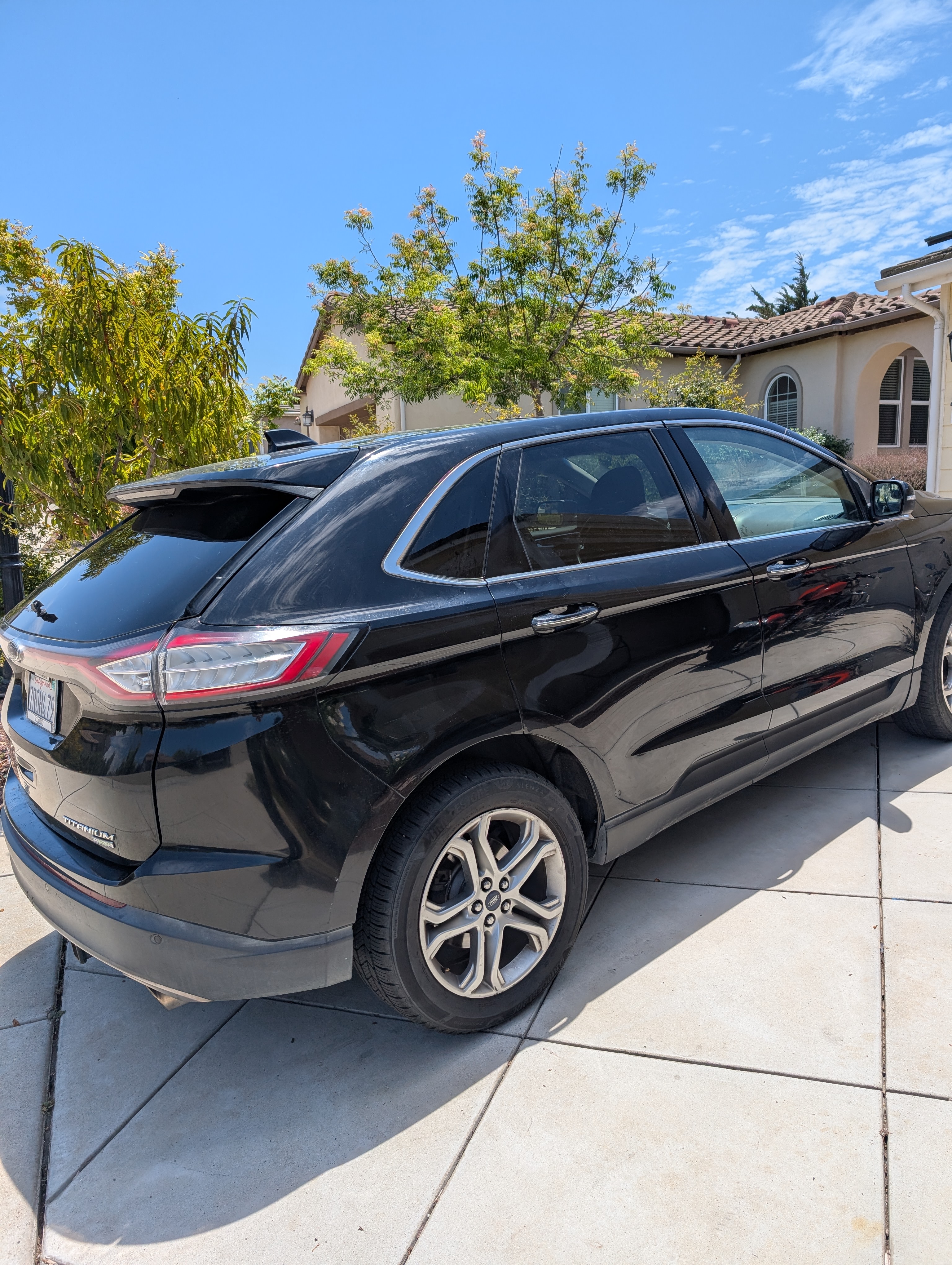 Used 2016 Ford Edge Titanium FWD image 7
