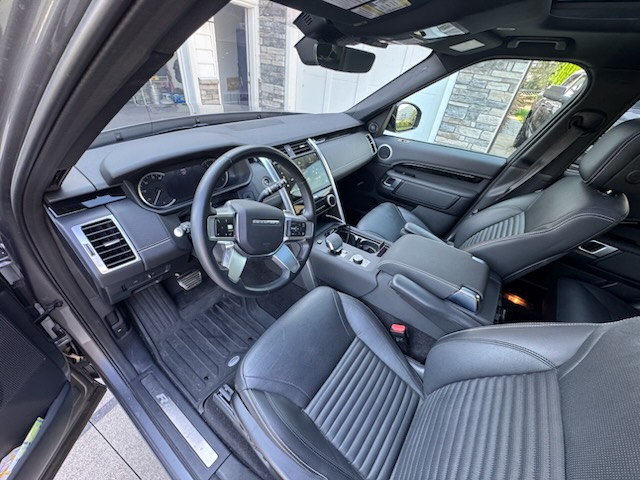 Used 2023 Land Rover Discovery S R-Dynamic AWD/4WD image 8