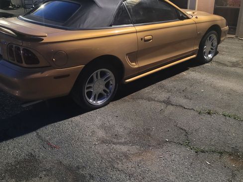Used 1997 Ford Mustang GT image 5