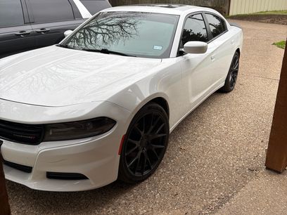 Used 2019 Dodge Charger SXT w/ Leather Interior Group