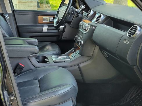 Used 2016 Land Rover LR4 HSE LUX AWD/4WD image 8