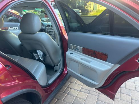 Used 2005 Lincoln LS image 17