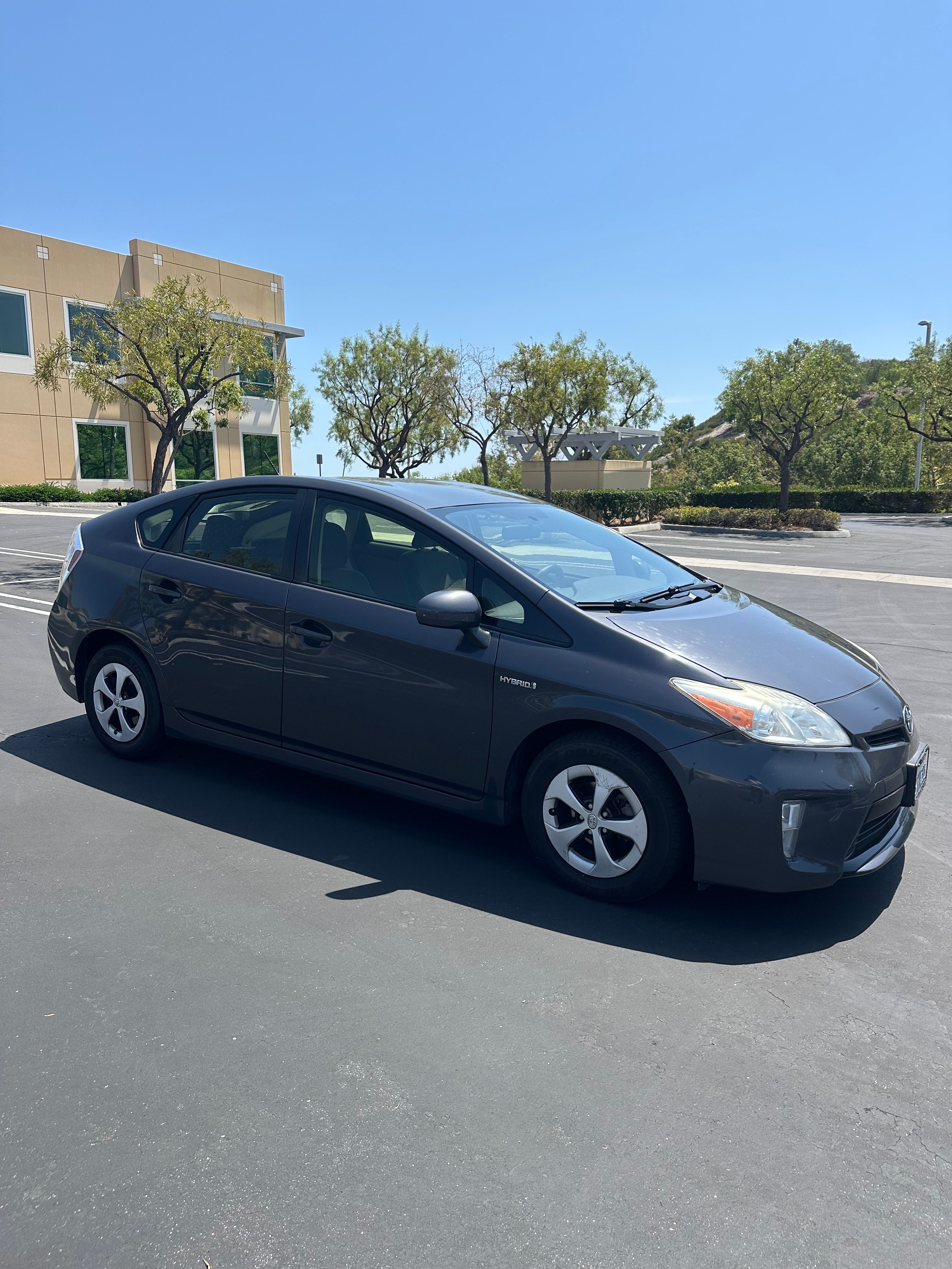 Used 2012 Toyota Prius Three FWD image 1