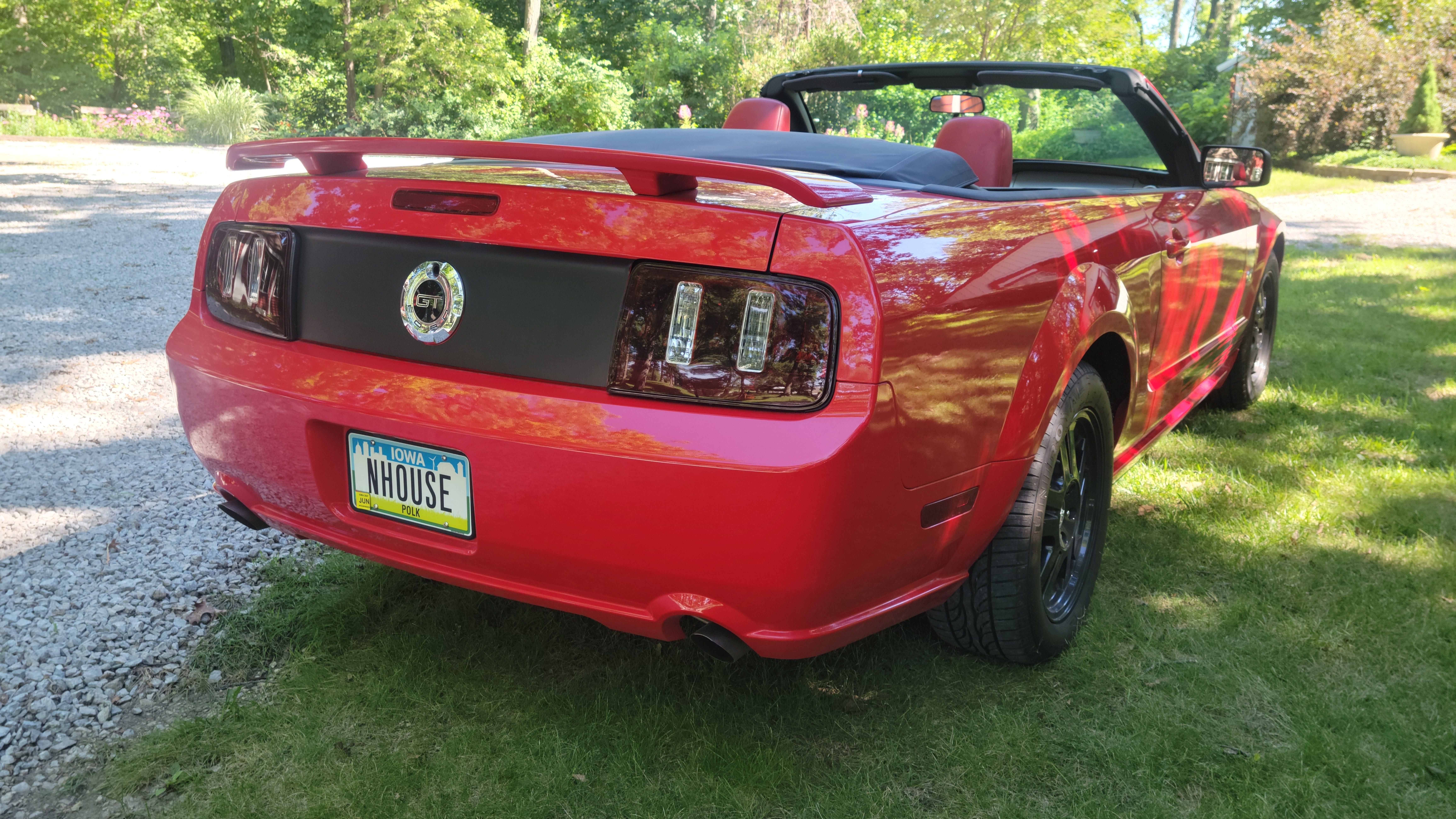 Used 2006 Ford Mustang GT RWD image 8