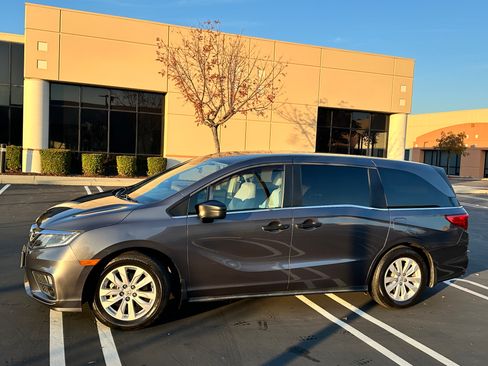 Used 2019 Honda Odyssey LX image 1
