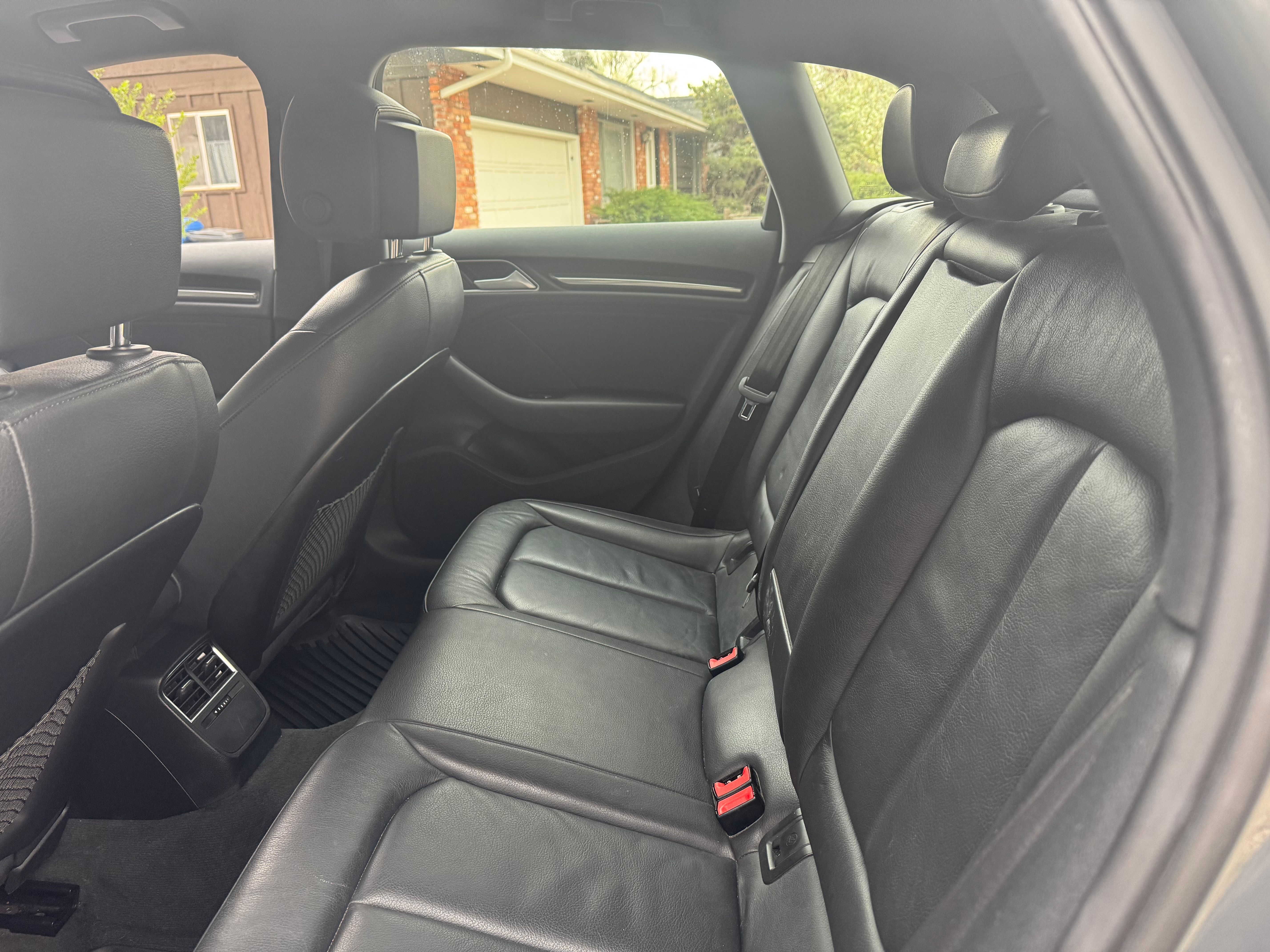 Used 2017 Audi A3 e-tron Premium Plus w/ Technology Package FWD image 6