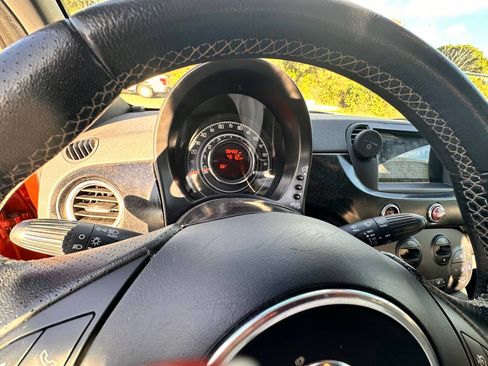 Used 2013 FIAT 500 Sport Cattiva w/ Comfort/Convenience Group image 11