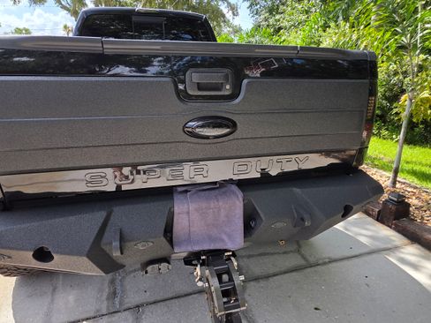 Used 2013 Ford F350 Platinum w/ FX4 Off Road Pkg AWD/4WD image 13