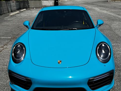 Used 2017 Porsche 911 Turbo S image 2