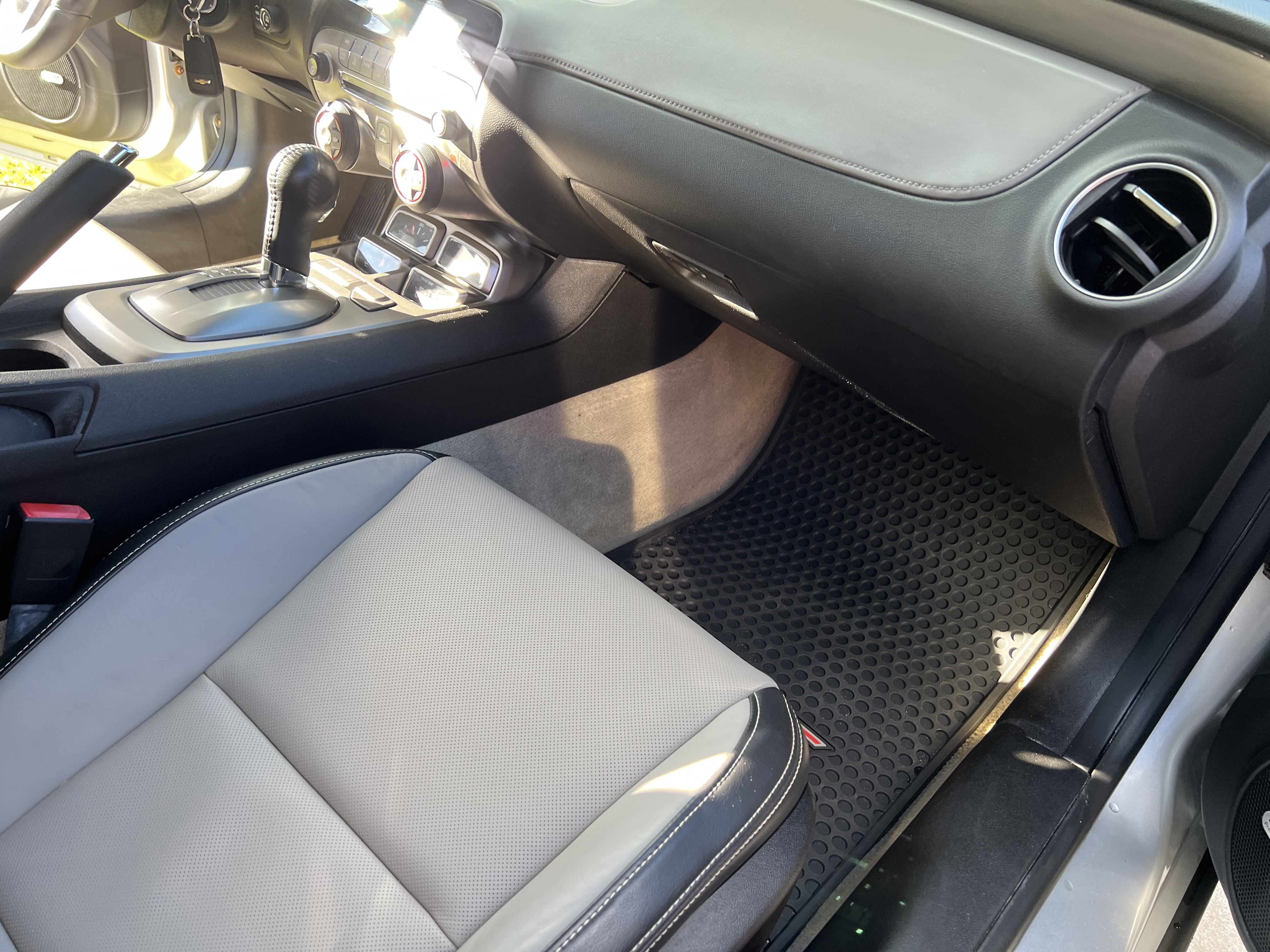 Used 2012 Chevrolet Camaro LT RWD image 16