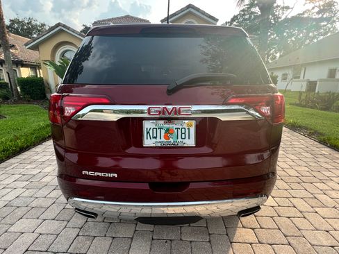 Used 2017 GMC Acadia Denali w/ Technology Package image 14