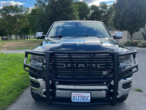 Used 2019 RAM 1500 Laramie image 2