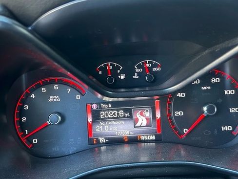 Used 2015 GMC Canyon SLT image 7