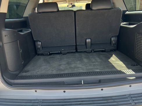 Used 2008 Chevrolet Suburban LT w/ LT Preferred Equipment Group image 11