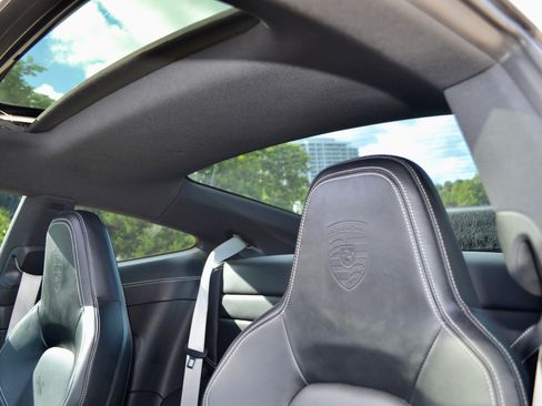 Used 2022 Porsche 911 Carrera 4 GTS image 23