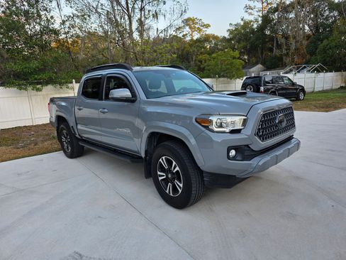 Used 2018 Toyota Tacoma SR5 image 1