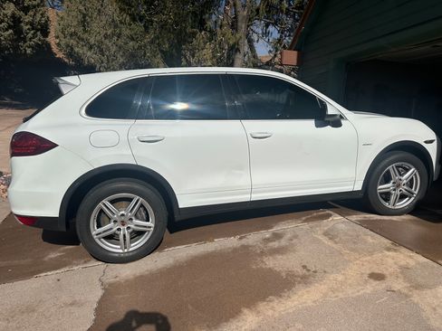 Used 2014 Porsche Cayenne Diesel Platinum Edition AWD/4WD image 6