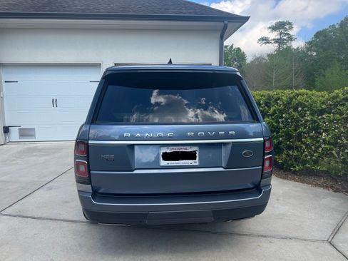 Used 2020 Land Rover Range Rover HSE image 9