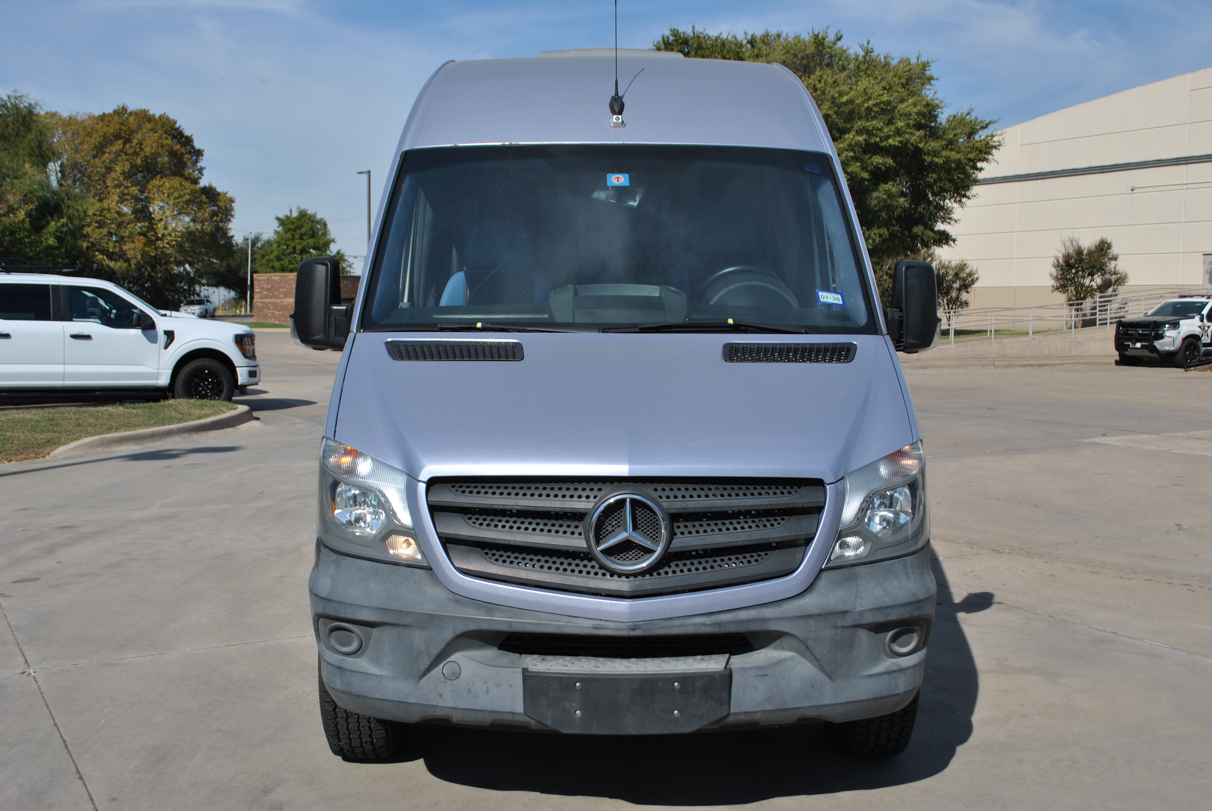 Used 2016 Mercedes-Benz Sprinter 2500 image 4