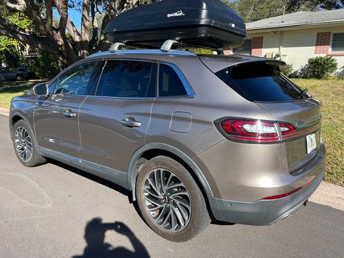 Used 2020 Lincoln Nautilus Reserve w/ Equipment Group 201A image 2