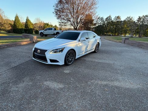 Used 2013 Lexus LS 460 image 2
